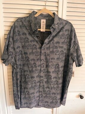 Disney Short-Sleeve Button-Down Shirt in Gray with Navy Print